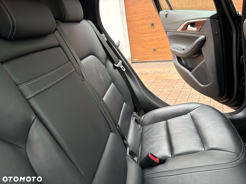 Infiniti Q30 1.5d Premium Tech - 17