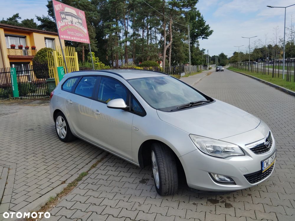 Opel Astra 1.4 Sports Tourer - 10