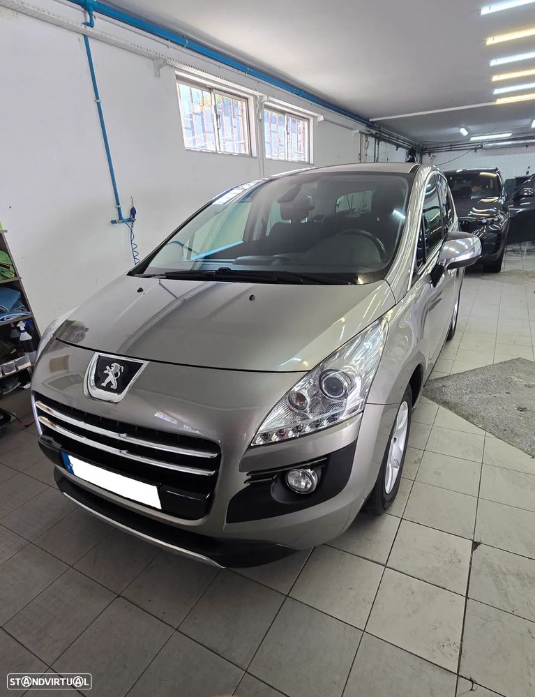 Peugeot 3008 2.0 HDi Hybrid4 - 1