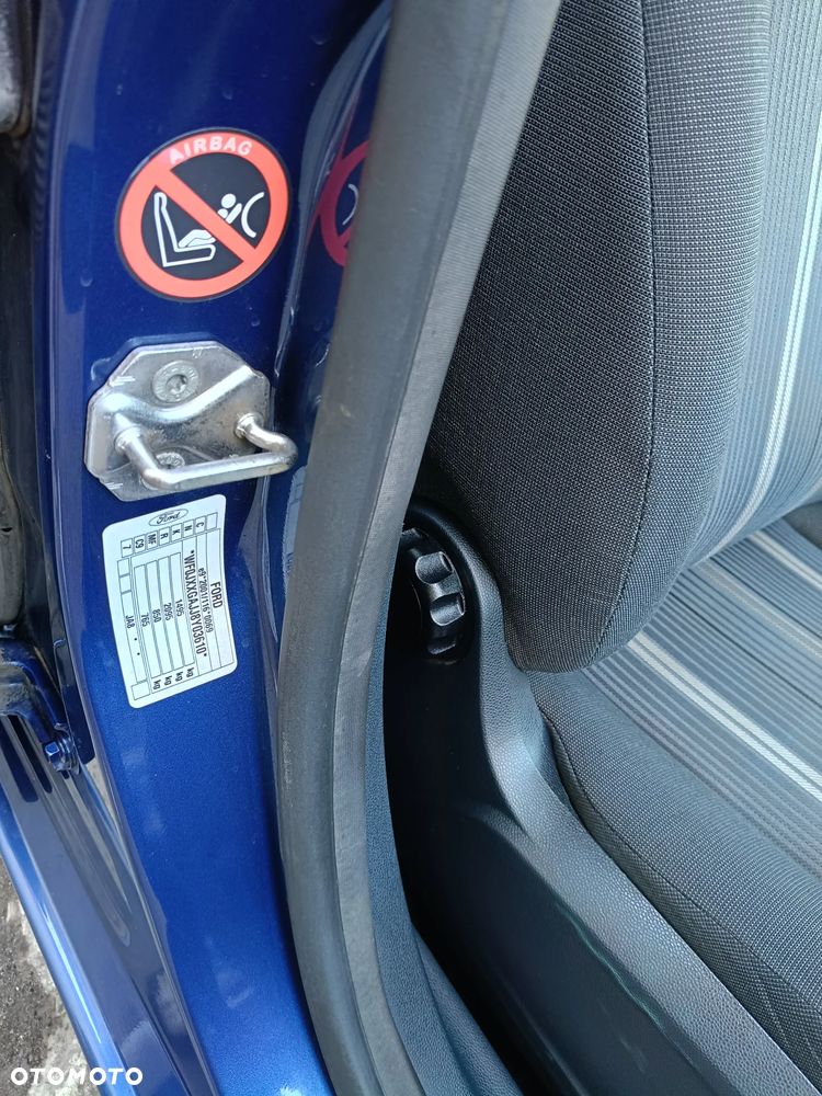 Ford Fiesta - 40