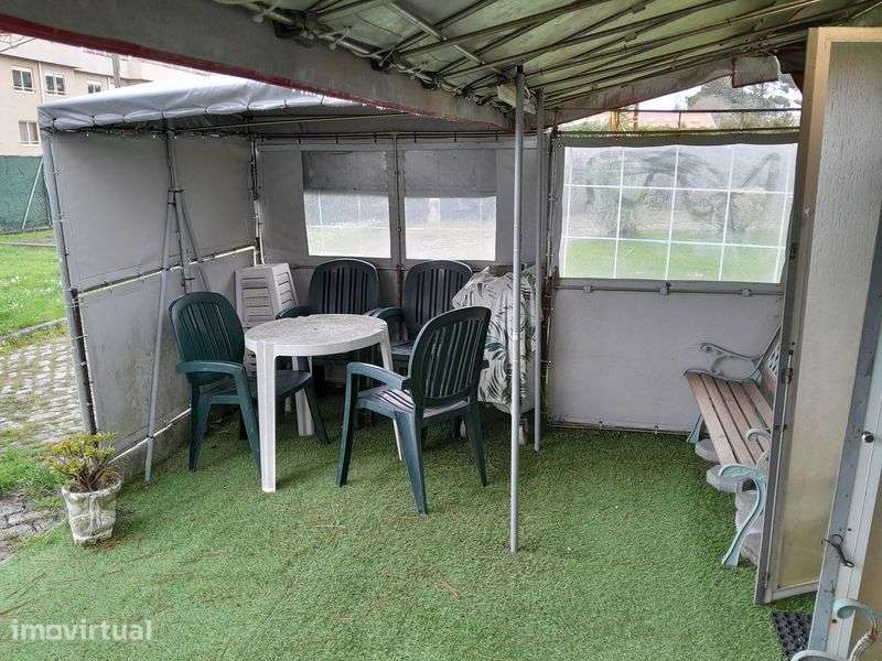 UM Relot moradia fixa no Campismo dos Salgueiros Canidelo Gaia - Grande imagem: 5/12