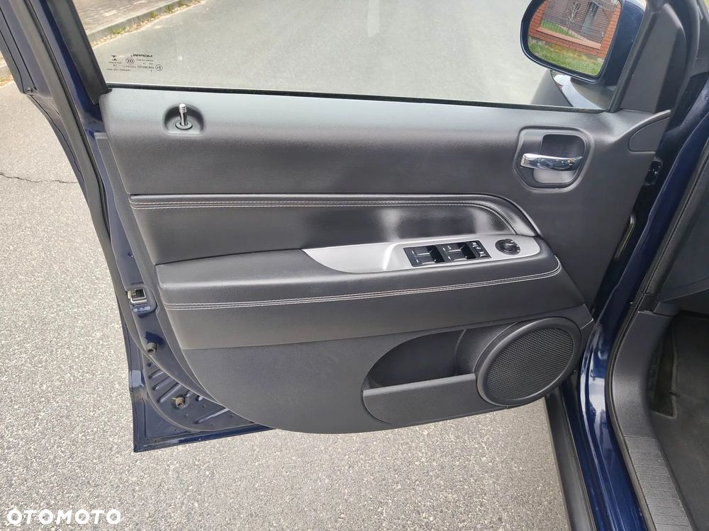 Jeep Compass 2.0I 4x2 North - 32