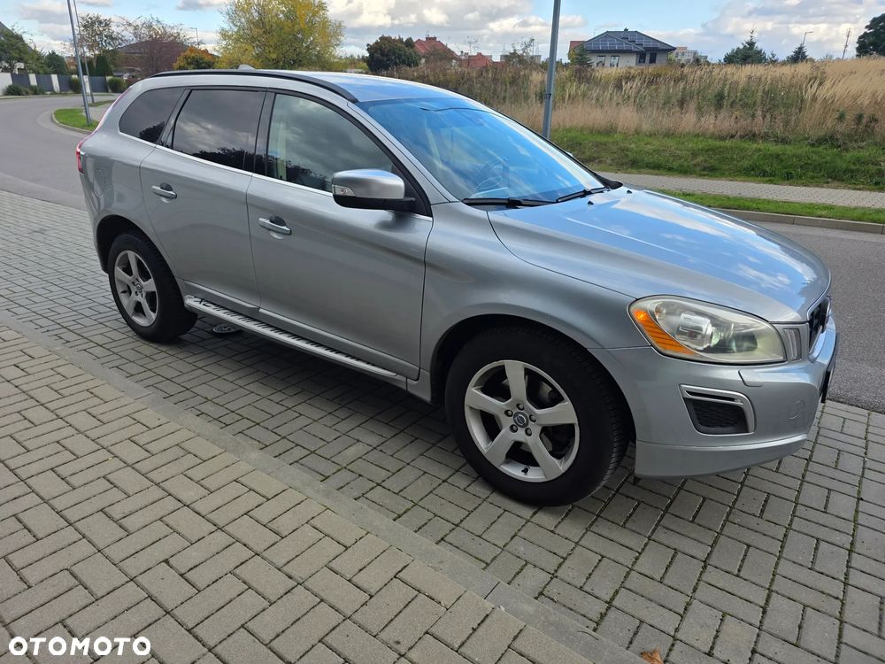 Volvo XC 60 2.0T R-Design - 10