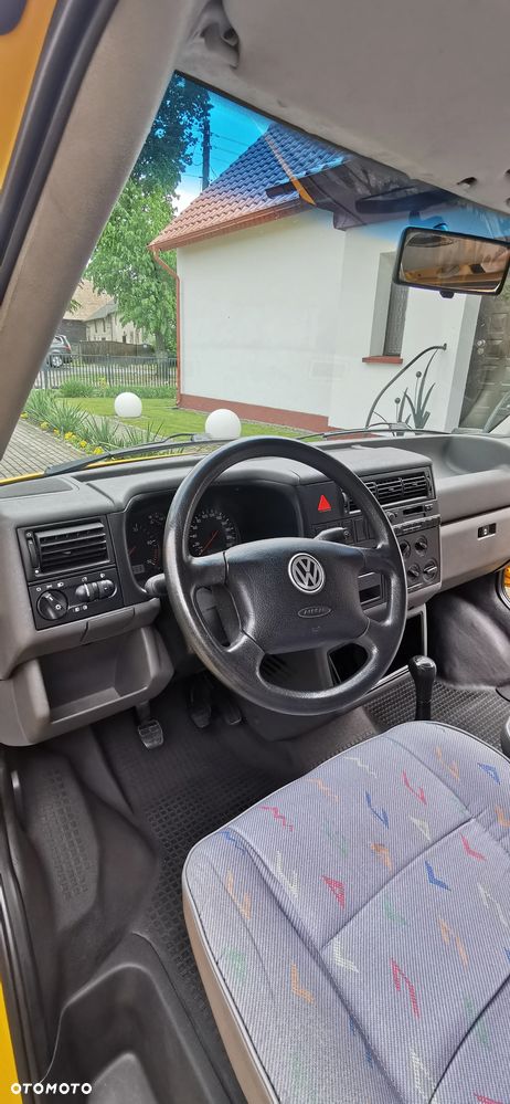 Volkswagen Transporter - 17