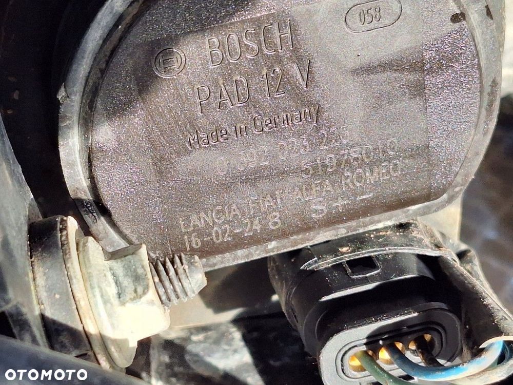 fiat 124 spider 2016- 1.4t dodatkowa pompa wody  orginal  demontaz - 4