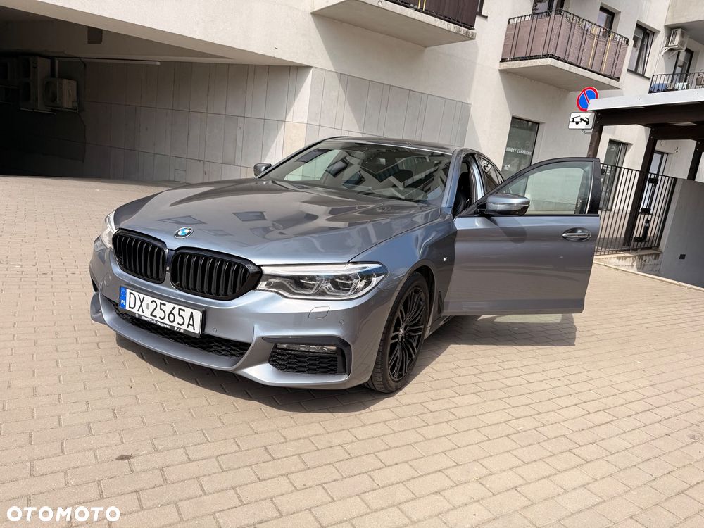 BMW Seria 5 520d xDrive - 14
