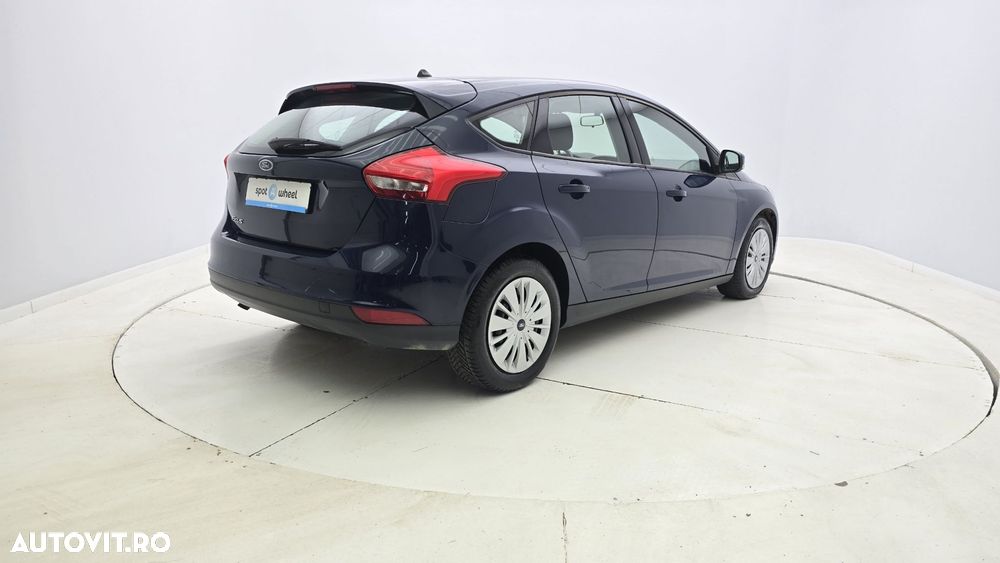 Ford Focus 1.5 EcoBlue Trend - 6