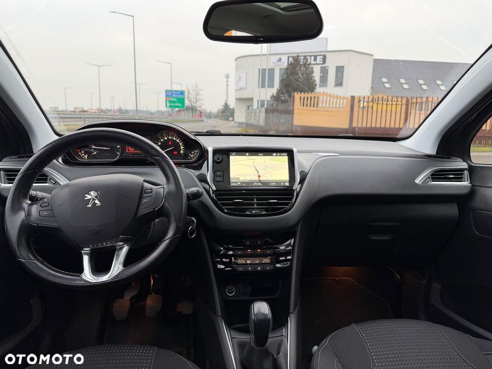 Peugeot 208 PureTech 82 Start & Stop Allure - 18