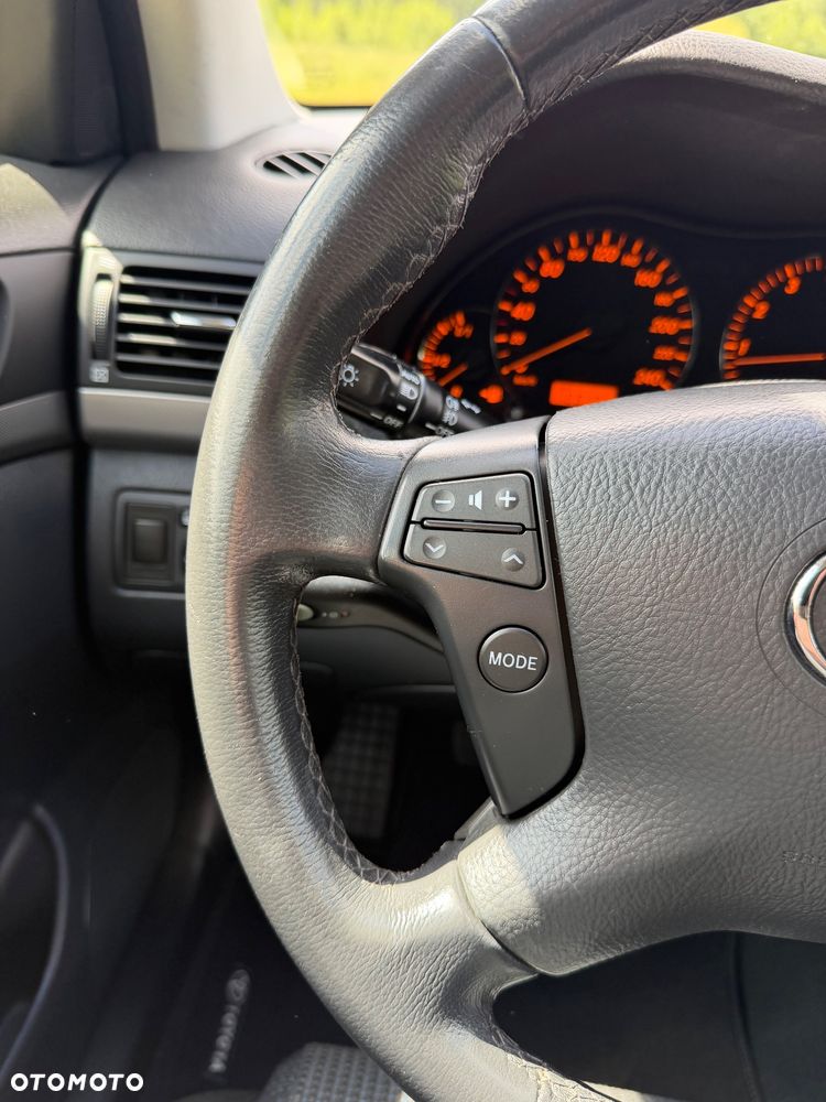 Toyota Avensis 1.8 VVT-i Edition - 19