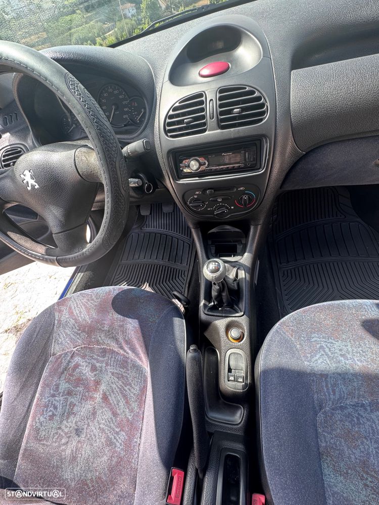 Peugeot 206 1.1 XR - 17