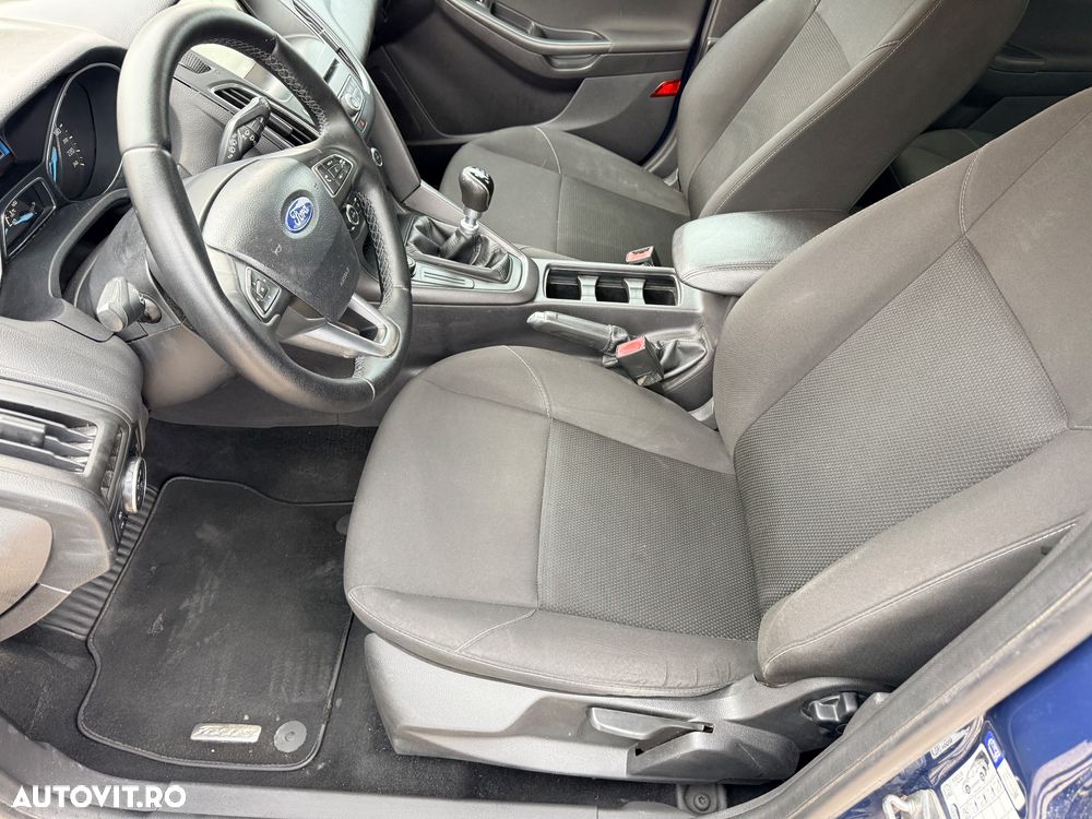 Ford Focus 1.6 TDCI DPF Trend - 8