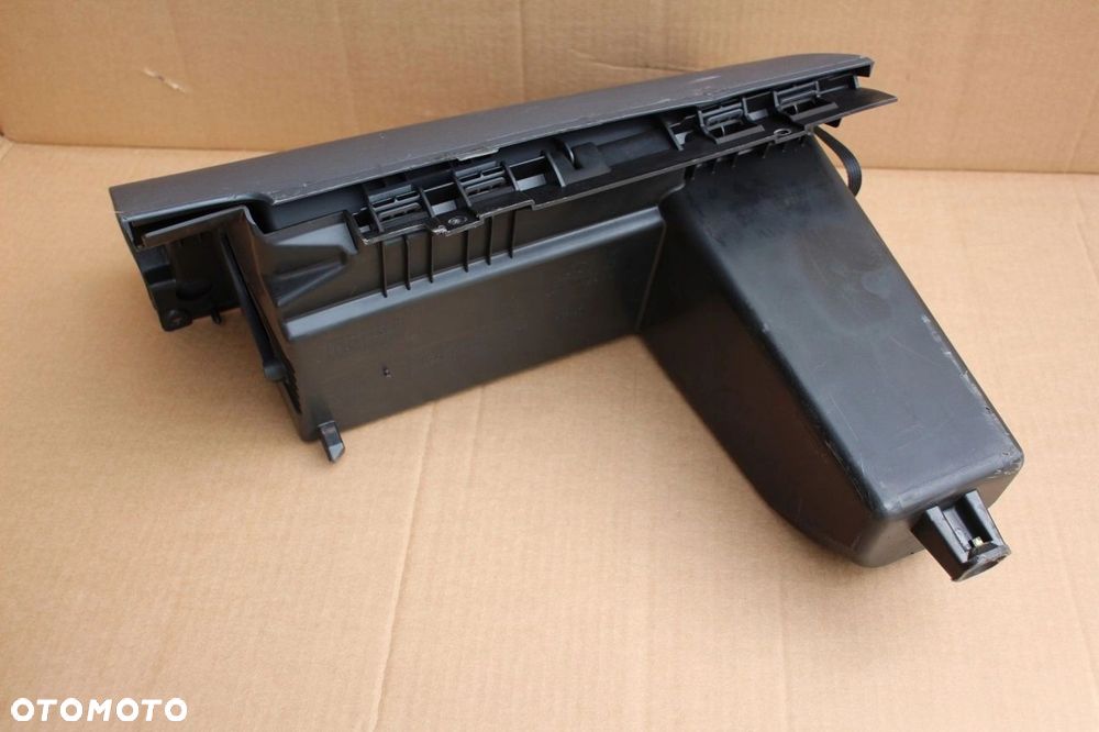 Schowek pasażera kompletny MITSUBISHI COLT VI Z30 oryginalny Europa (1009) - 2