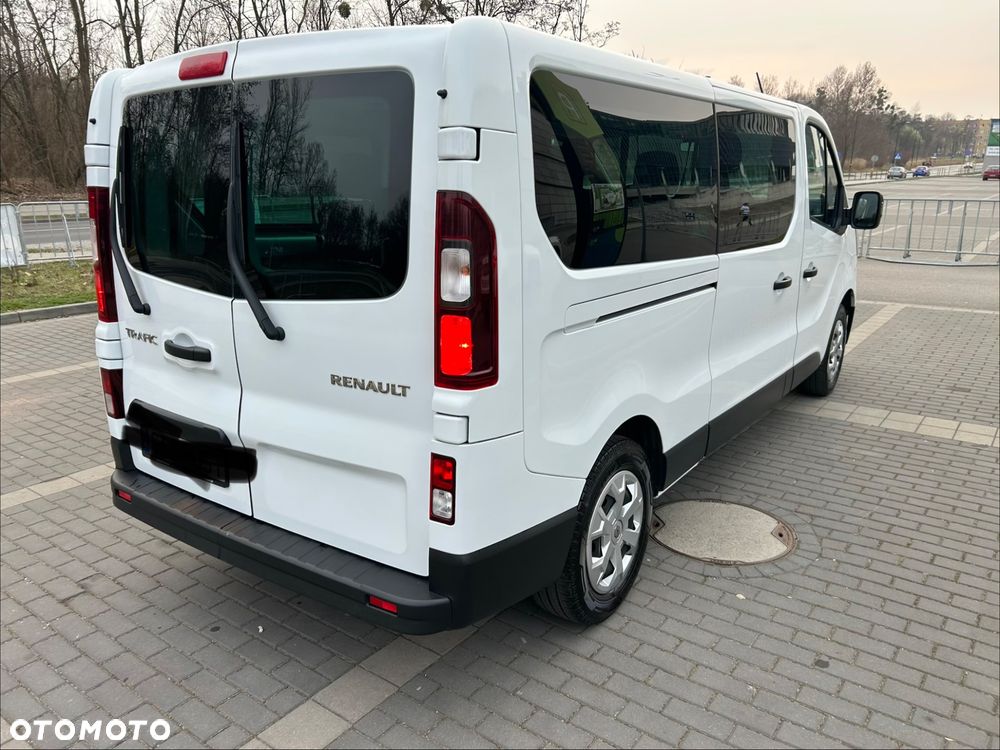 Renault Trafic 2.0 dCi - 4