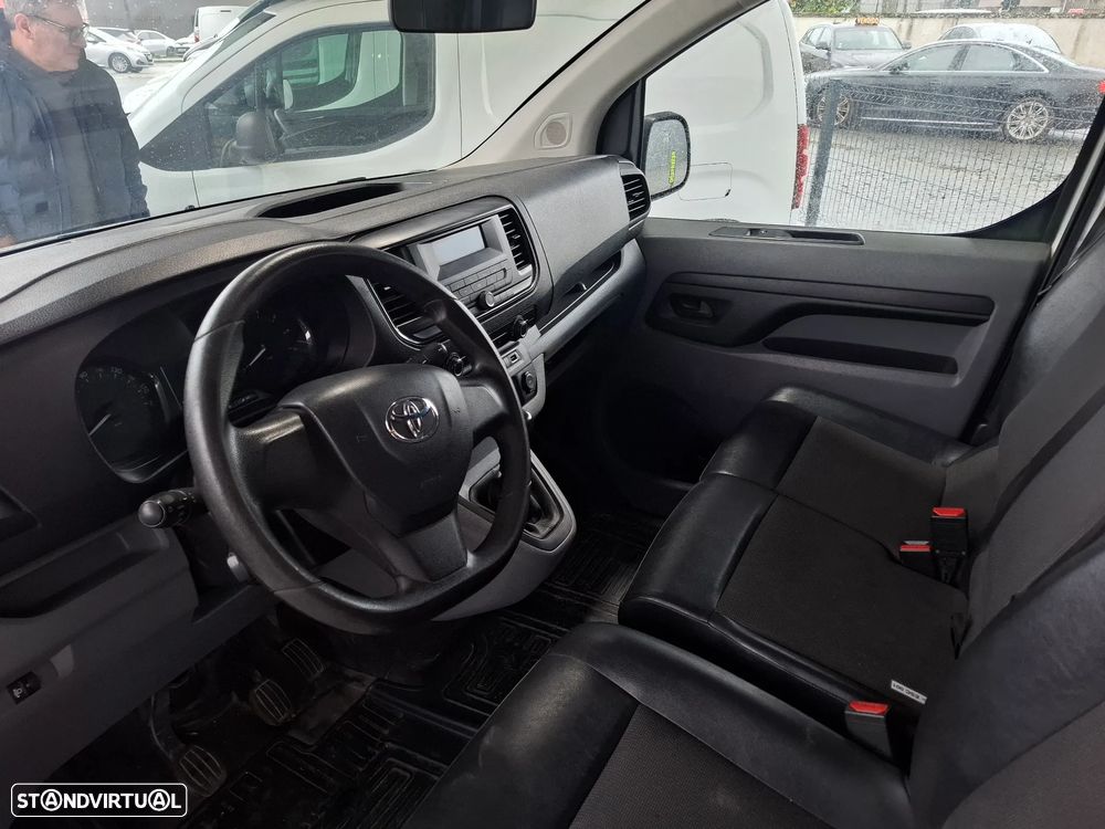 Toyota HAICE PROACE CITY 3LUGARES - 4