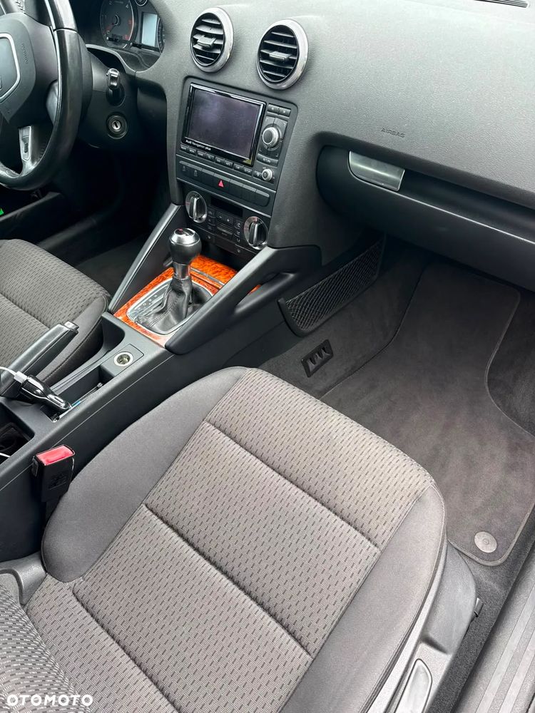 Audi A3 Sportback 1.6 TDI Ambiente S tronic - 23