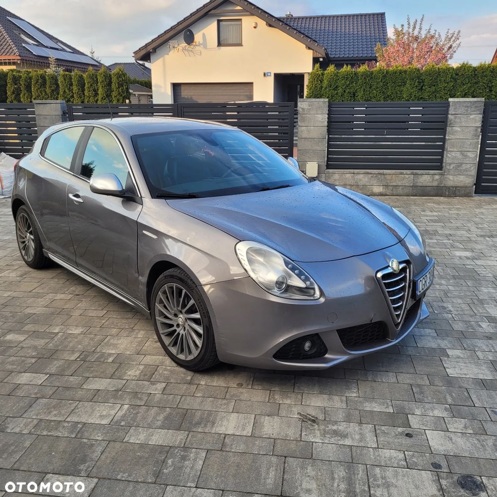 Alfa Romeo Giulietta - 2