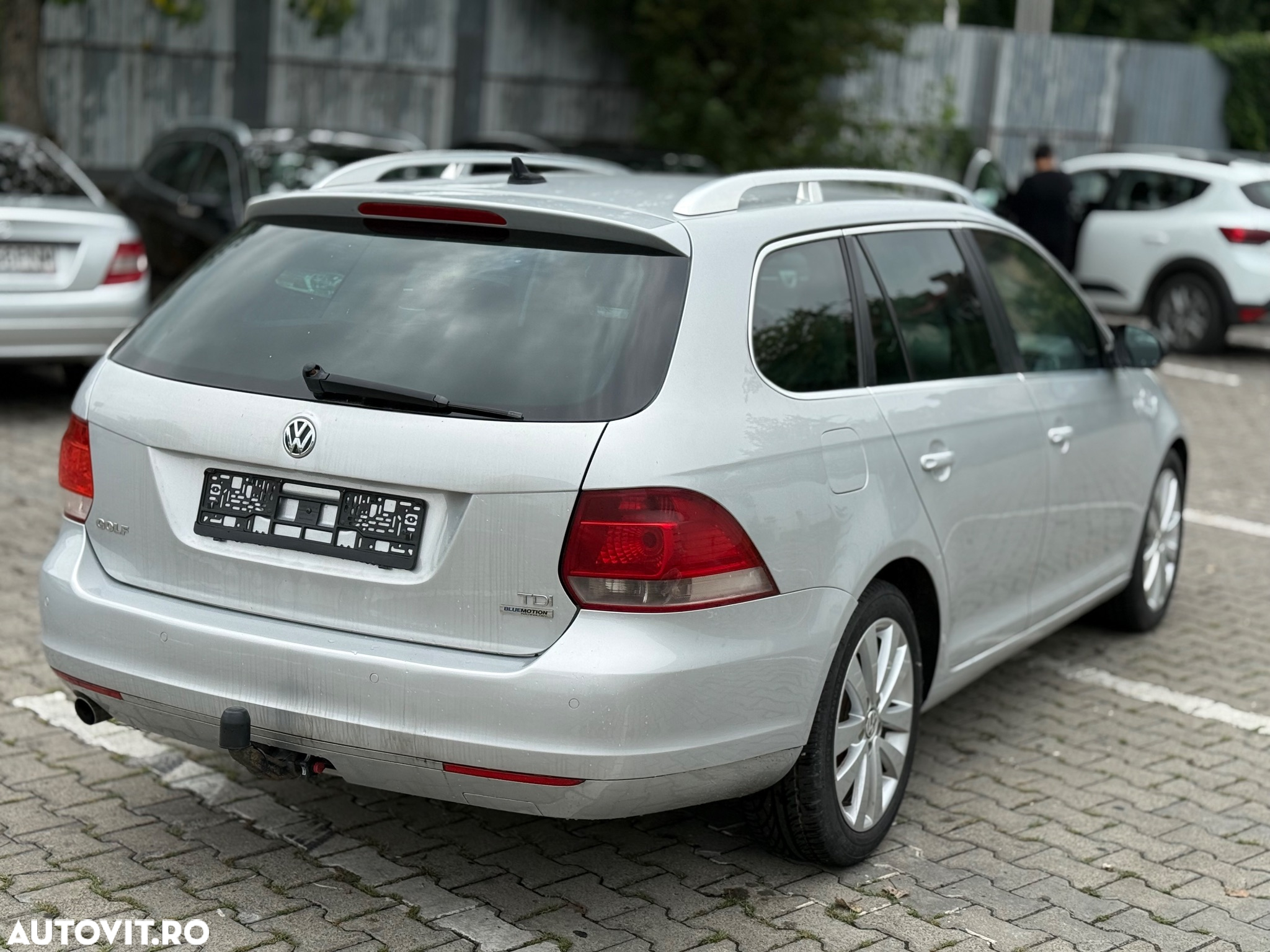 Volkswagen Golf 1.6 TDI BlueMotion Technology Comfortline - 5