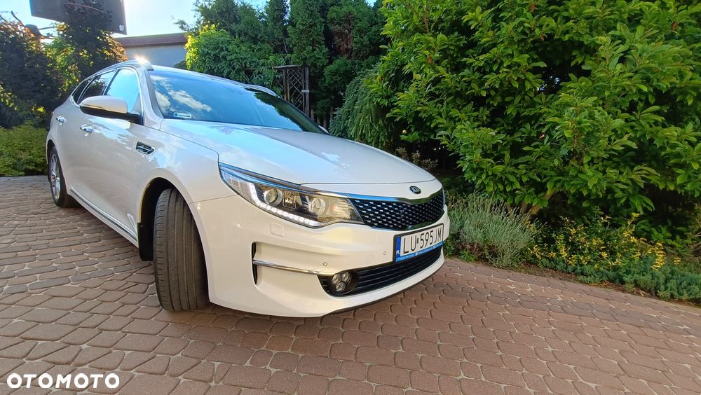 Kia Optima - 8
