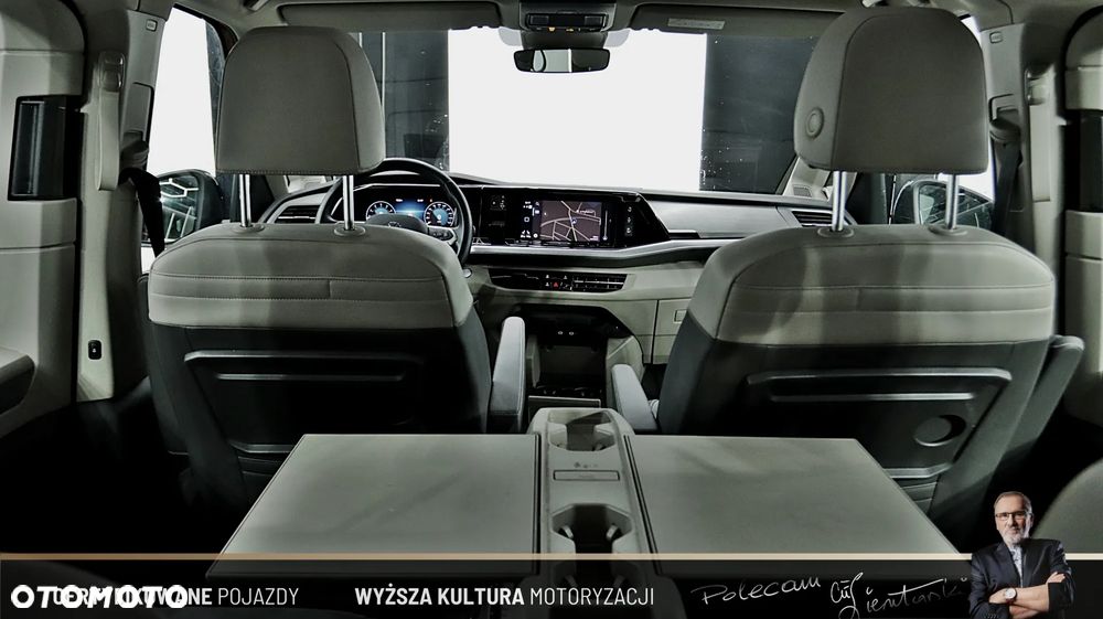 Volkswagen Multivan - 21