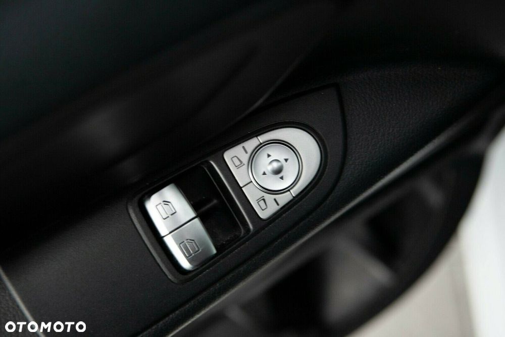 Mercedes-Benz Vito - 15