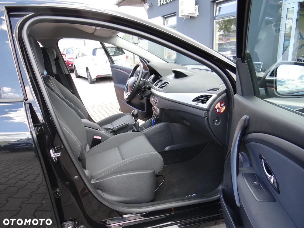 Renault Megane ENERGY TCe 115 Start & Stop Authentique - 32