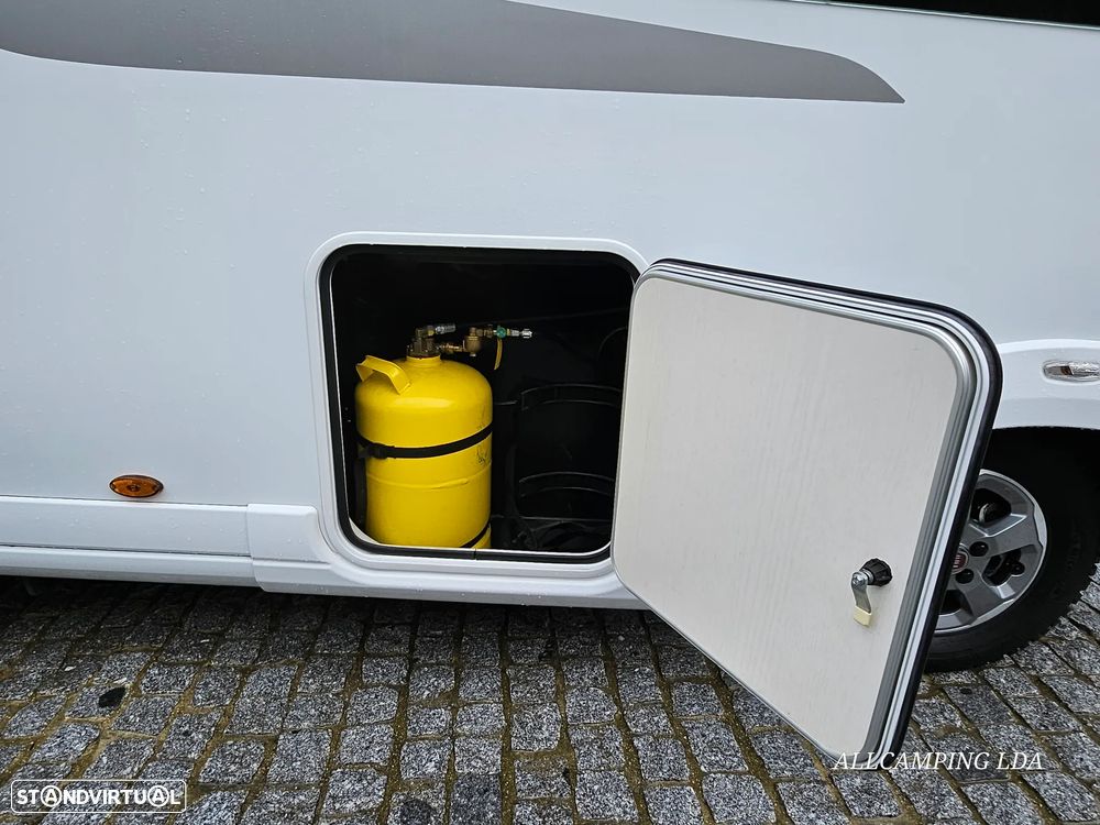 Bavaria Class I 740 CAMA CENTRAL/BASCULANTE - 56