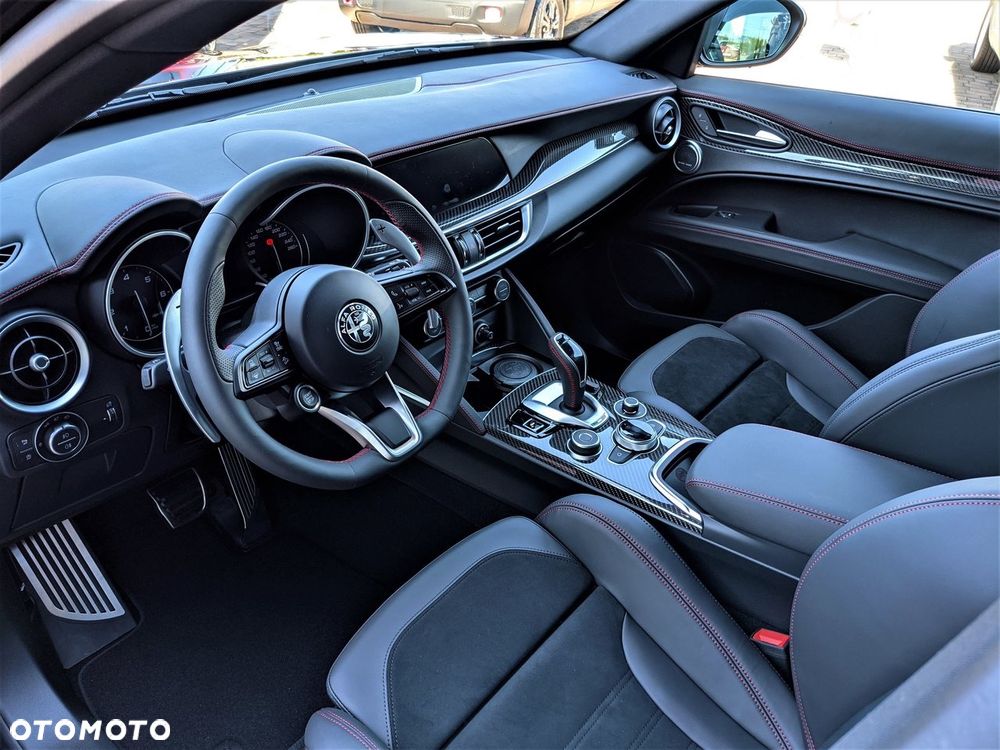 Alfa Romeo Stelvio 2.2 JTDM Veloce TI Q4 - 7