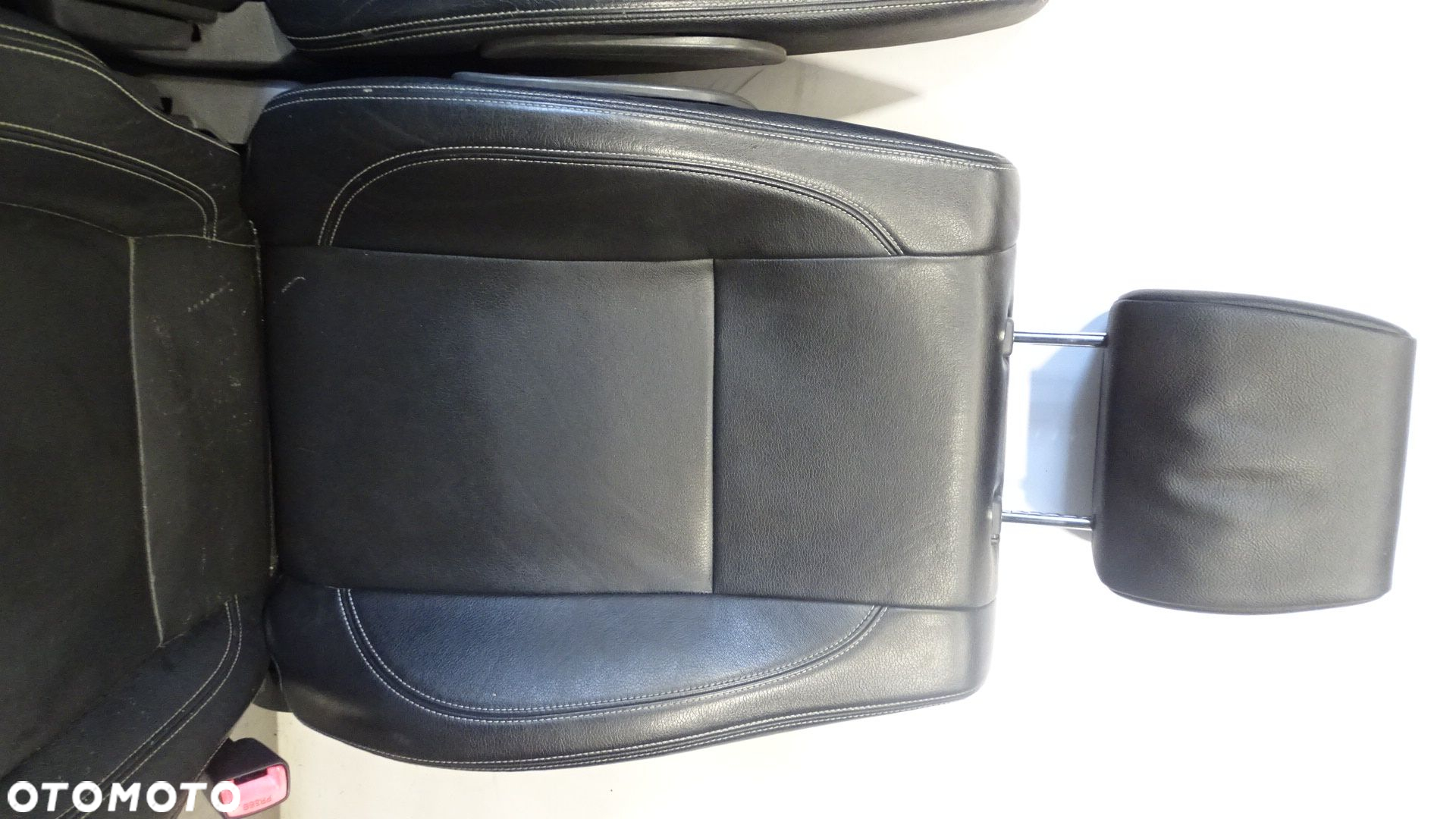 FOTELE KOMPLET SKÓRA FIAT SEDICI 1.9 - 20
