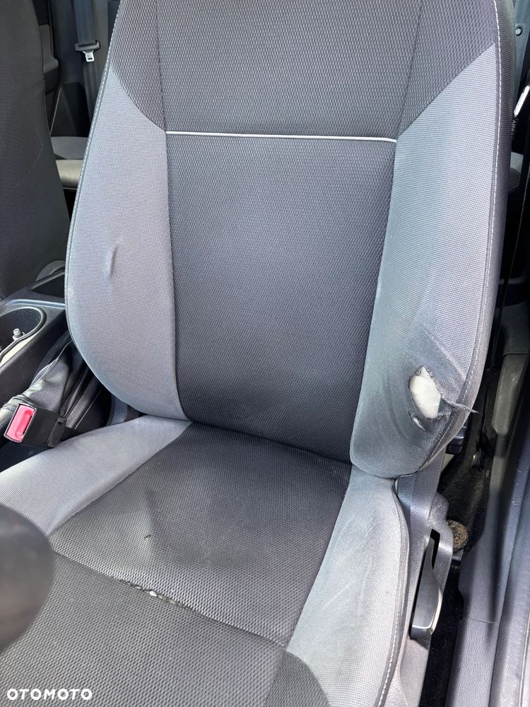 Ford Focus 1.6 Ambiente Start - 12