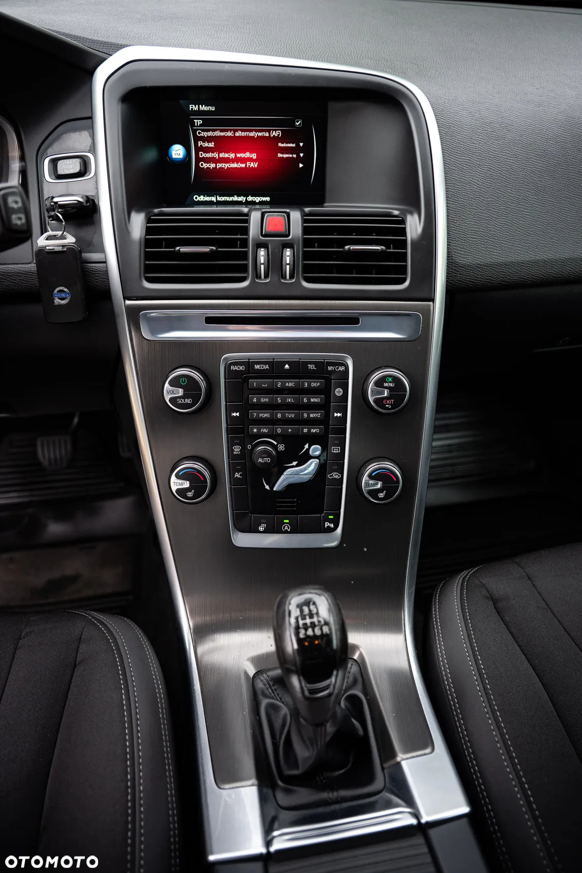 Volvo XC 60 D4 Momentum - 19