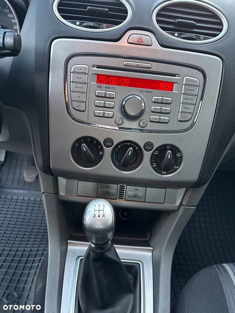 Ford Focus 1.6 Comfort - 21