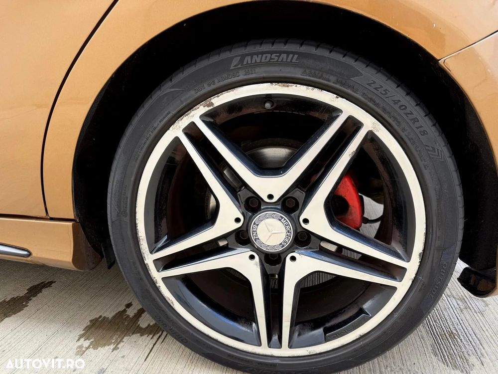 Mercedes-Benz A 180 CDI (BlueEFFICIENCY) AMG Sport - 16
