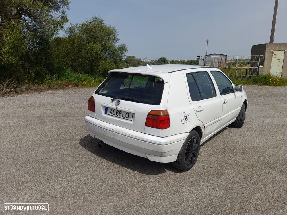 VW Golf 1.9 D CL - 5