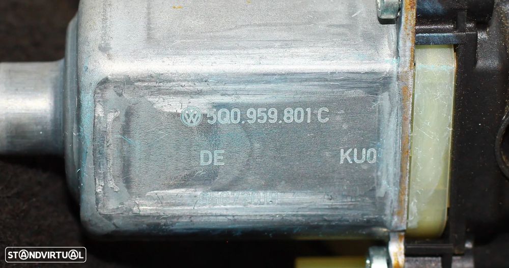 MOTOR ELEVATÓRIO DO VIDRO DIANTEIRO ESQUERDO SEAT LEON - 4