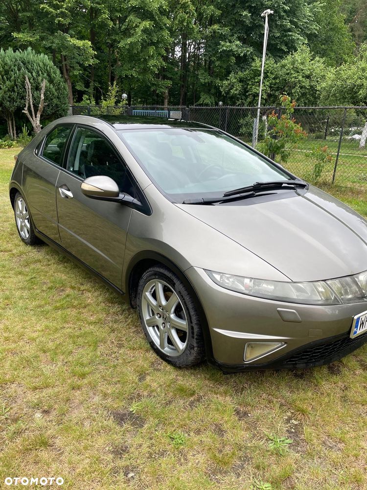 Honda Civic 1.8 Executive - 3