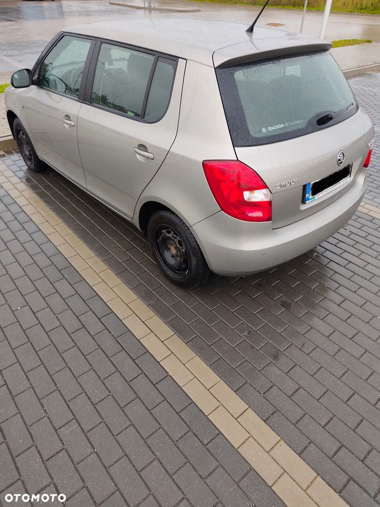 Skoda Fabia 1.4 16V Ambition Plus - 8