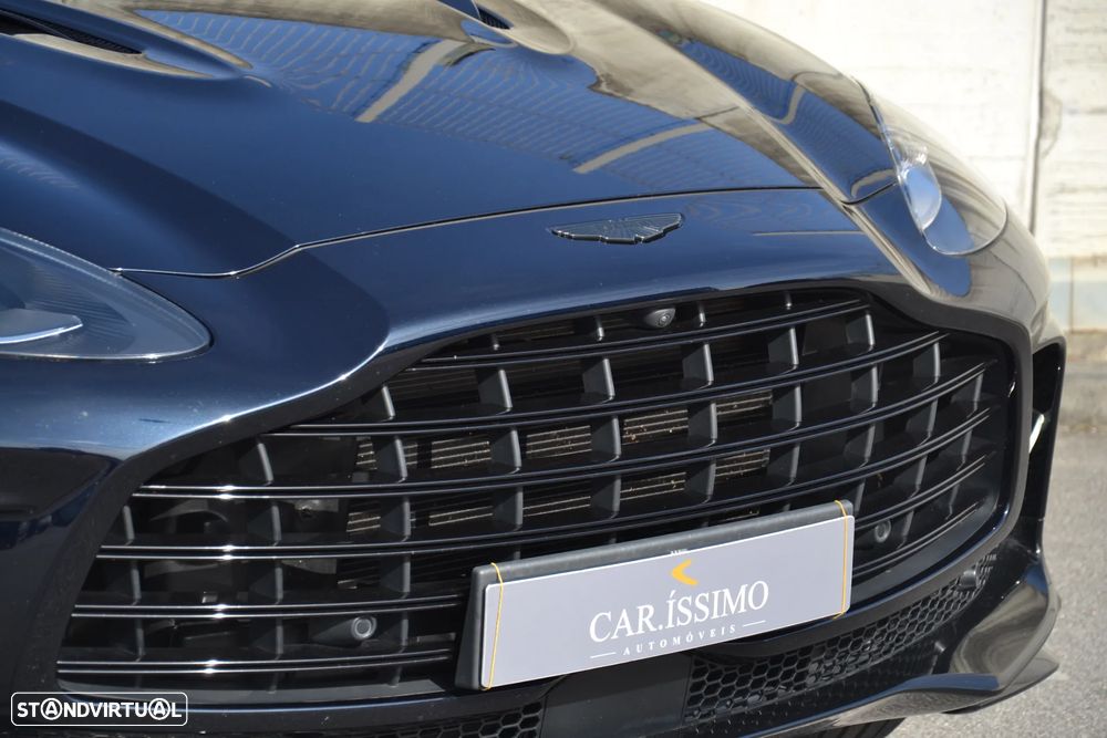 Aston Martin DBX 707 - 19