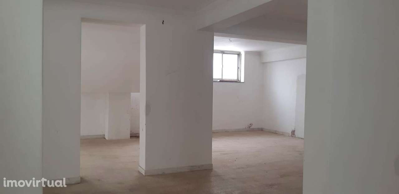 Armazém  Venda em Agualva e Mira-Sintra,Sintra - Grande imagem: 2/15