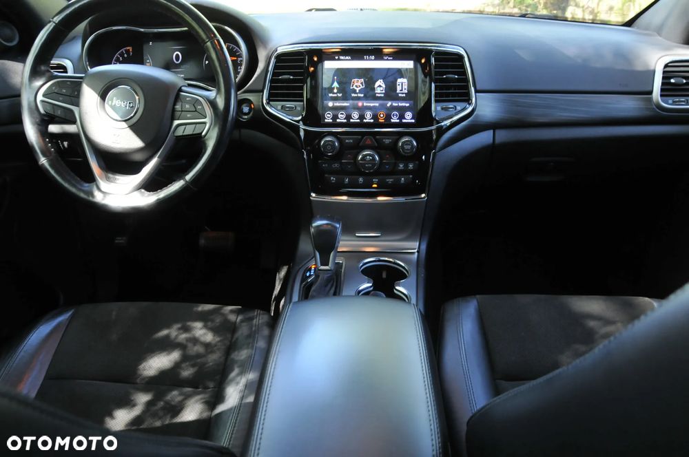 Jeep Grand Cherokee - 14