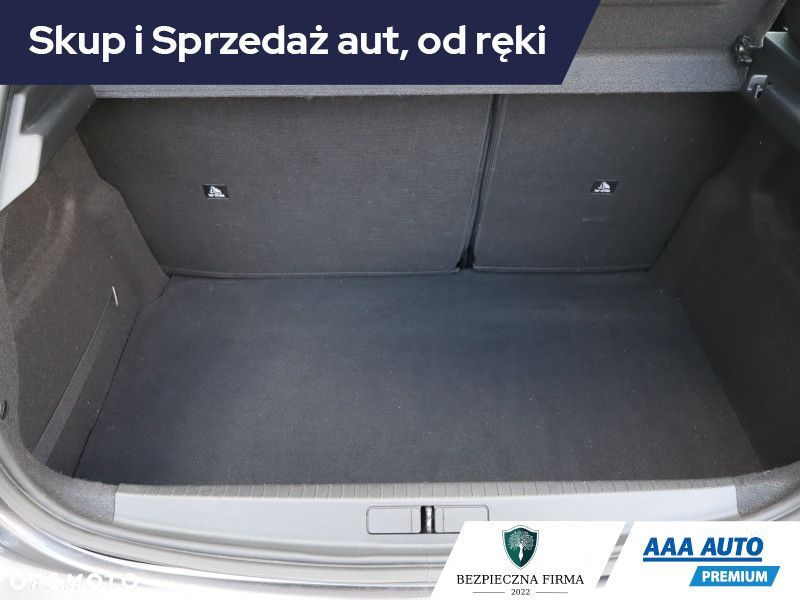 Peugeot 208 - 16