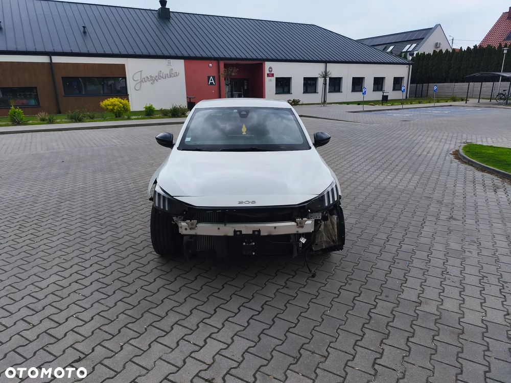 Peugeot 208 PureTech 130 EAT8 GT - 4