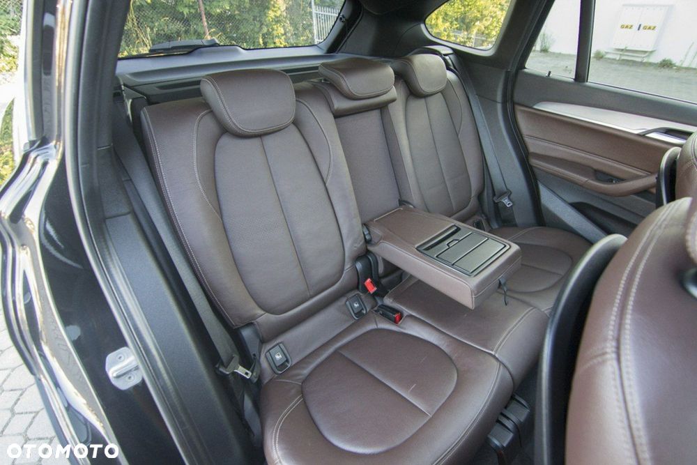 BMW X1 xDrive20d Sport Line - 28