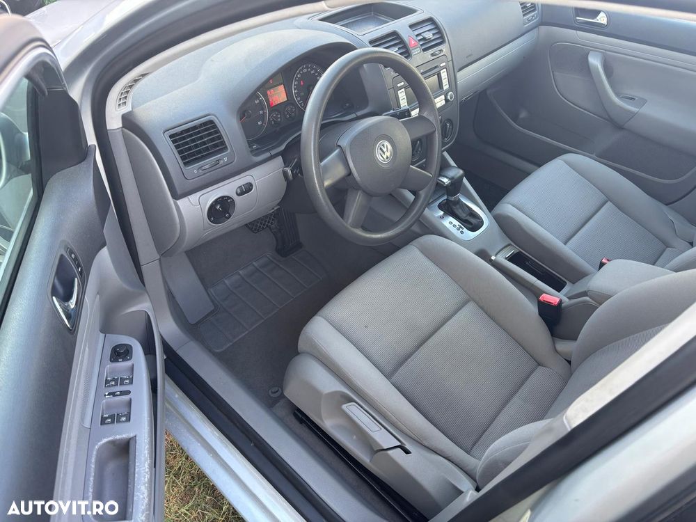 Volkswagen Golf - 15