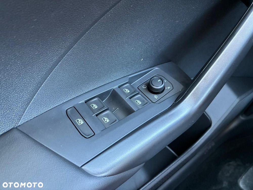 Volkswagen T-Cross - 21