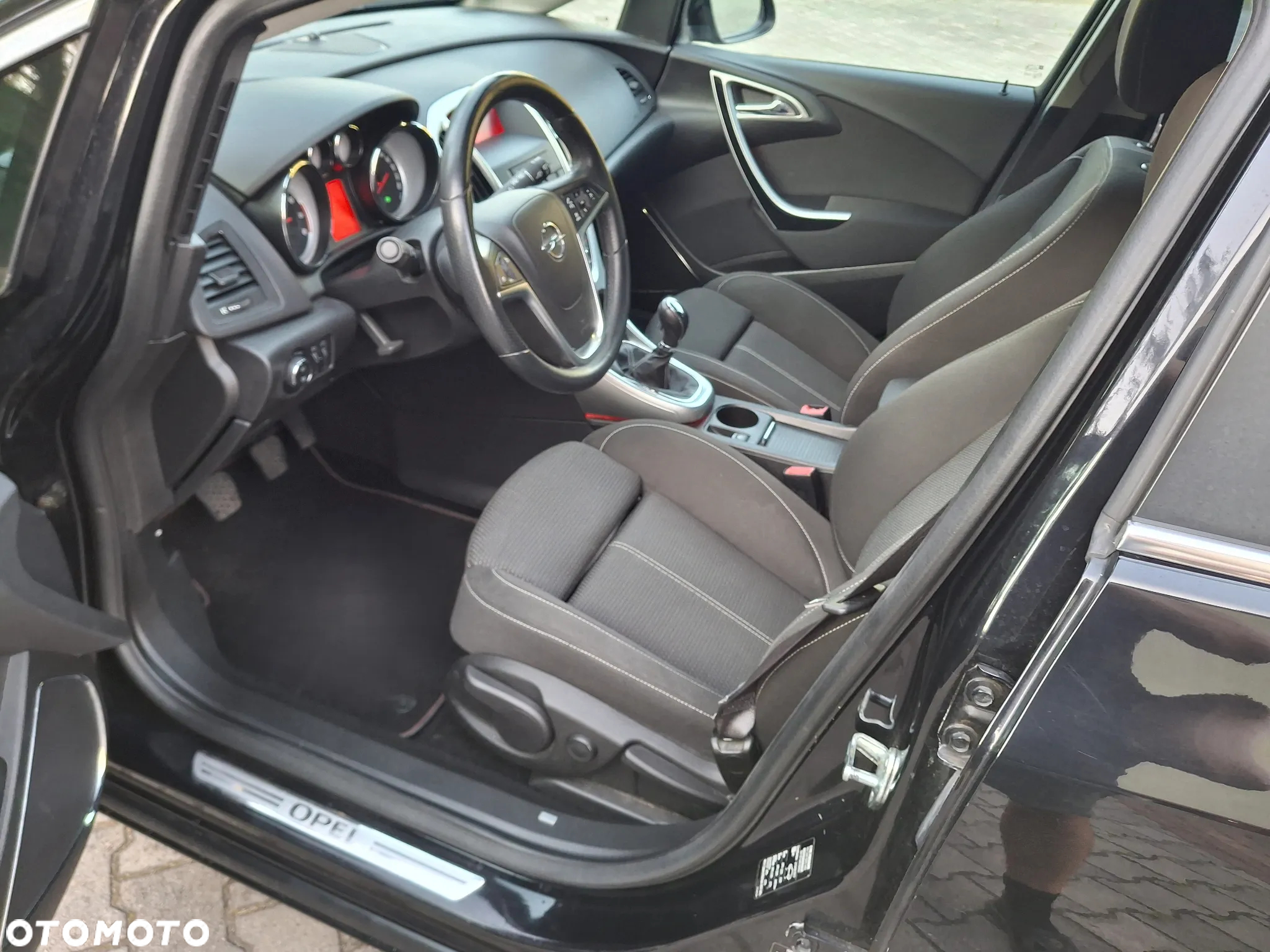 Opel Astra 1.4 Turbo Cosmo - 17