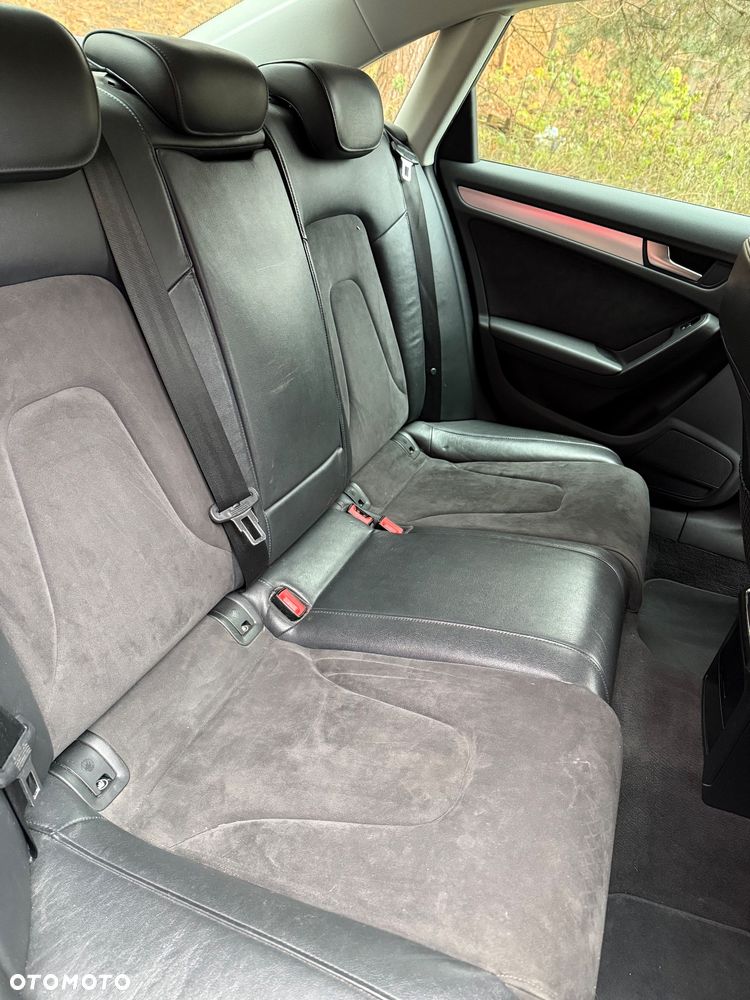 Audi A4 Limousine - 10