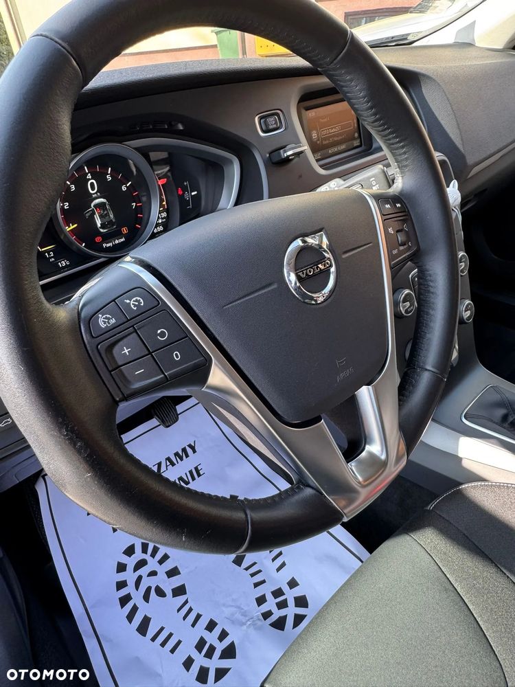 Volvo V40 T3 Drive-E Momentum - 8