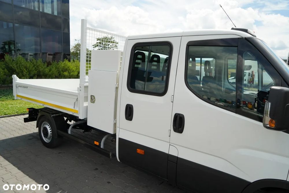 Iveco DAILY 35-140 / WYWROTKA / BRYGADÓWKA - 6 MIEJSC   / MANUAL /  SPROWADZONY - 23
