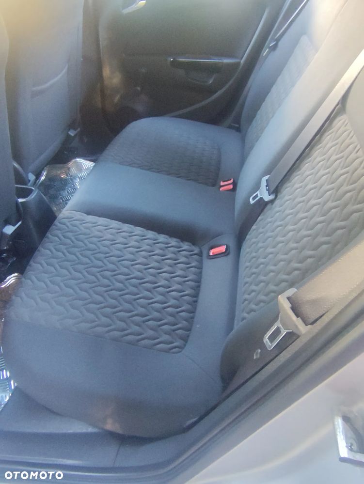 Opel Corsa 1.2 16V Cosmo - 11