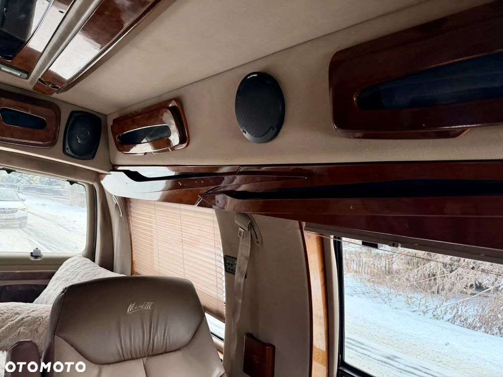 Chevrolet Express - 3